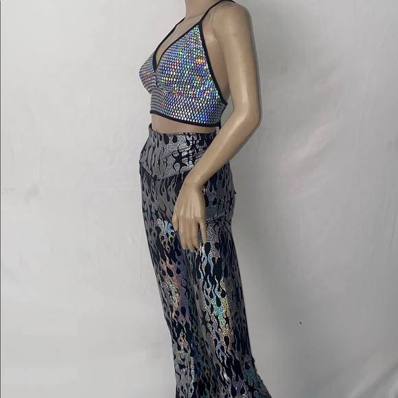 Fire bell bottom pants - Picture 2 of 9